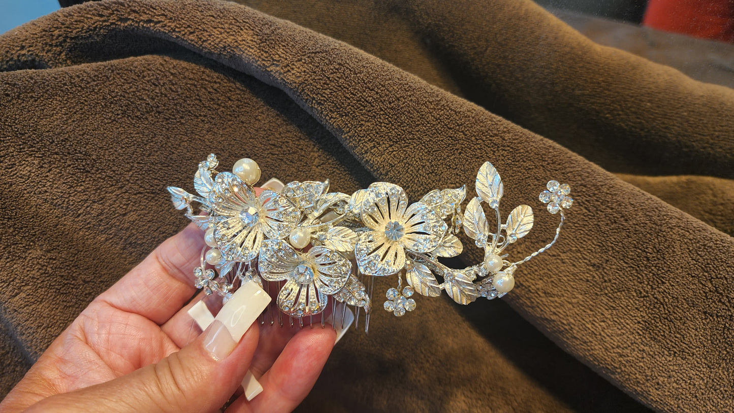 Bridal crystal hair comb 6672